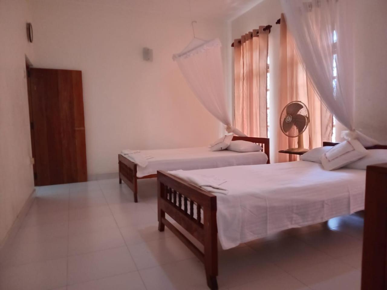 Ajanthas' Homestay Kandy Eksteriør billede